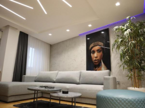 House of Mac Apartments